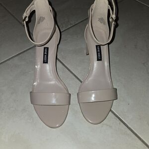Nine West Beige Heels Size 7.5